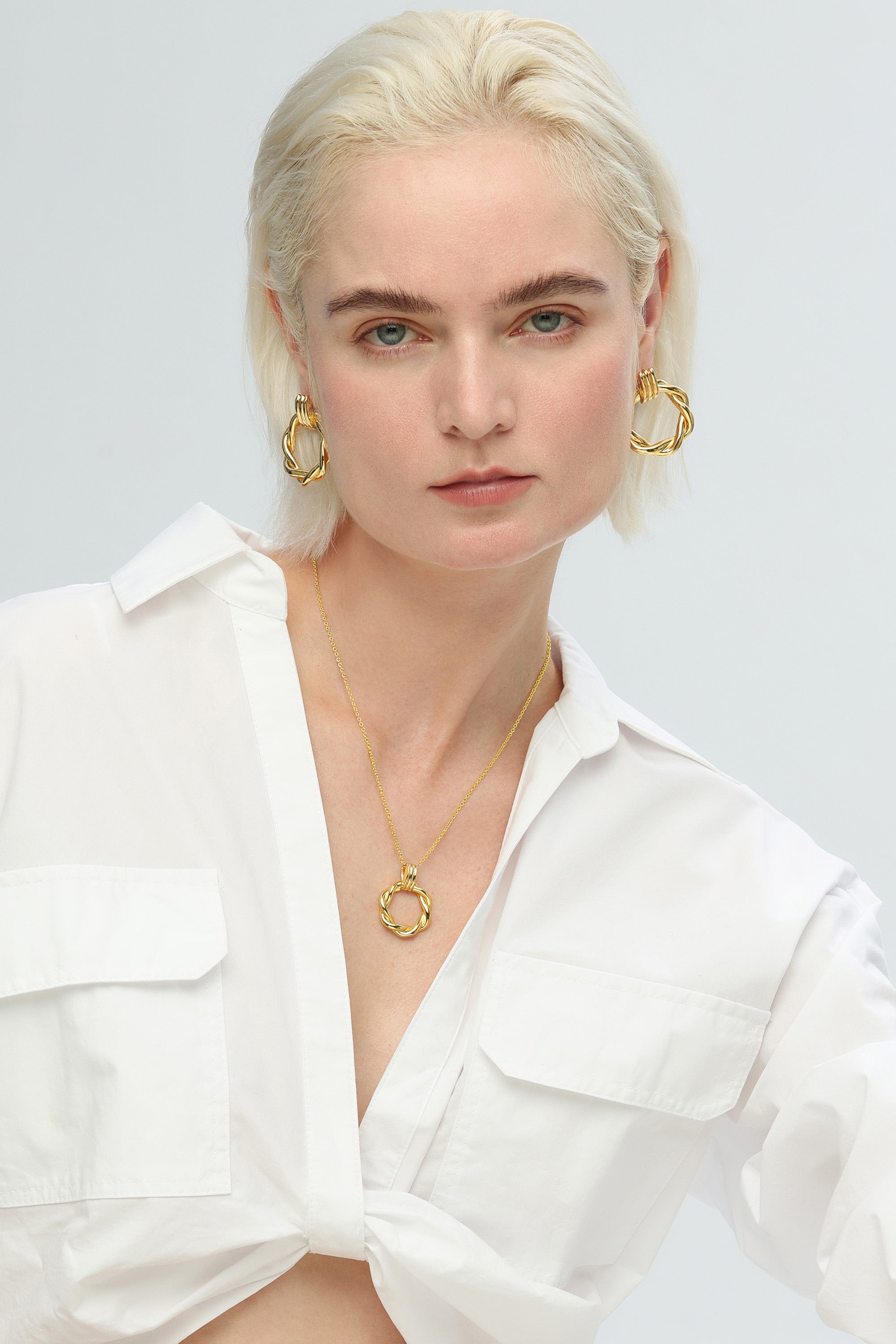 Auréa Twisted Gold Pendant Necklace