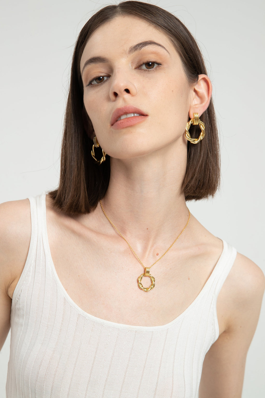 Auréa Twisted Gold Pendant Necklace