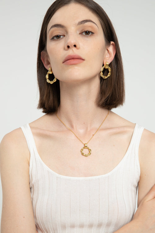 Auréa Twisted Gold Pendant Necklace
