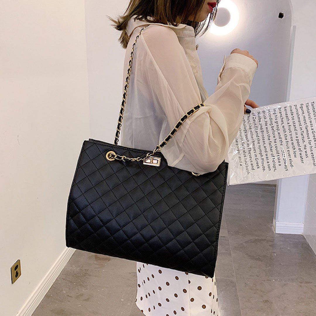 The Paris Quilted Chain Tote