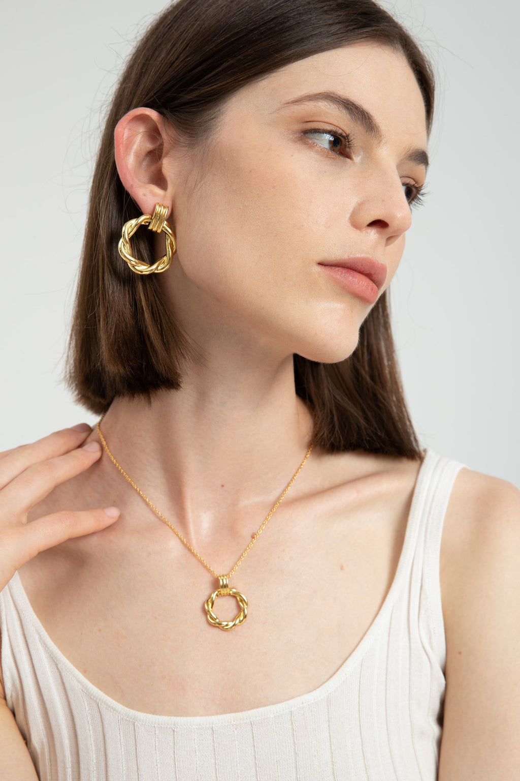 Auréa Twisted Gold Pendant Necklace